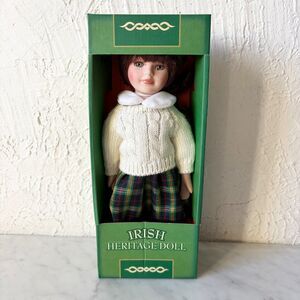 Irish Heritage Doll Clare 12" Tall Porcelain Aran Sweater Allied House Ireland